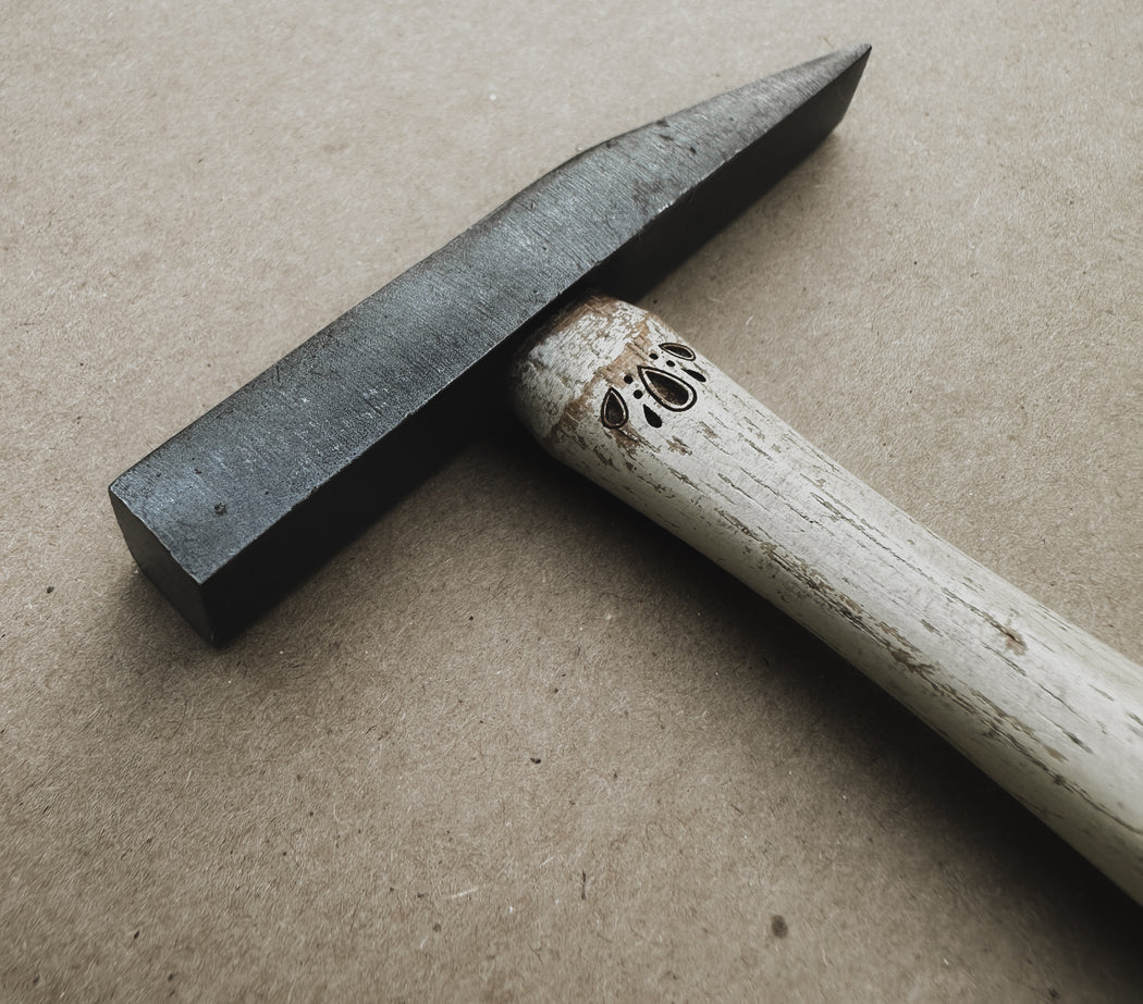 Cardinal Riveting Hammer