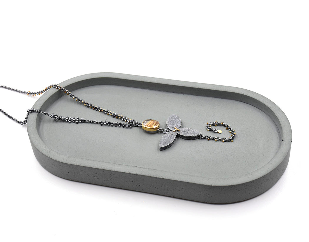 Urban Vine Necklace C