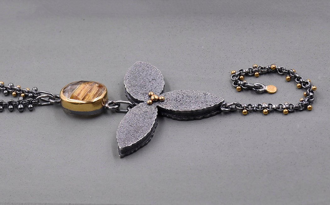 Urban Vine Necklace C