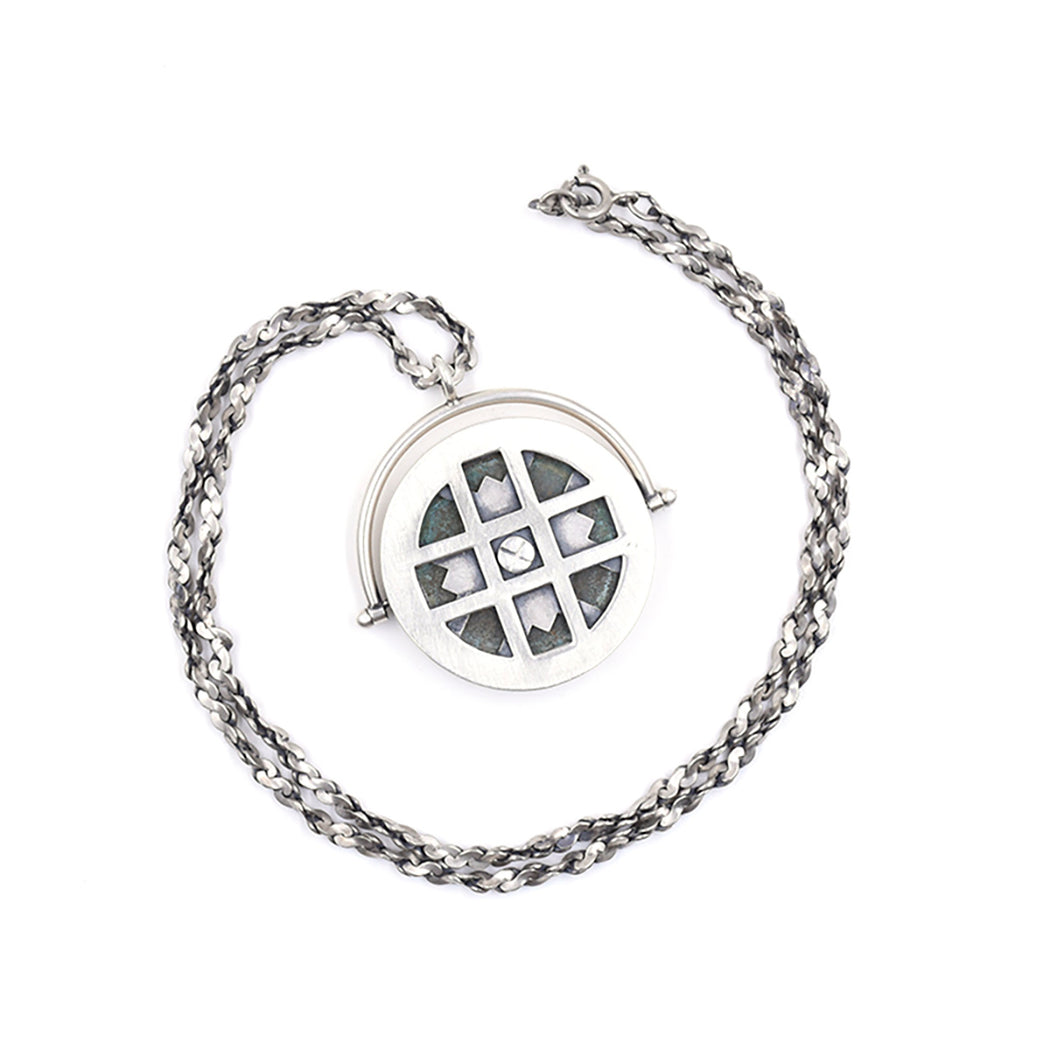 Class Sample - Swivel Pendant B