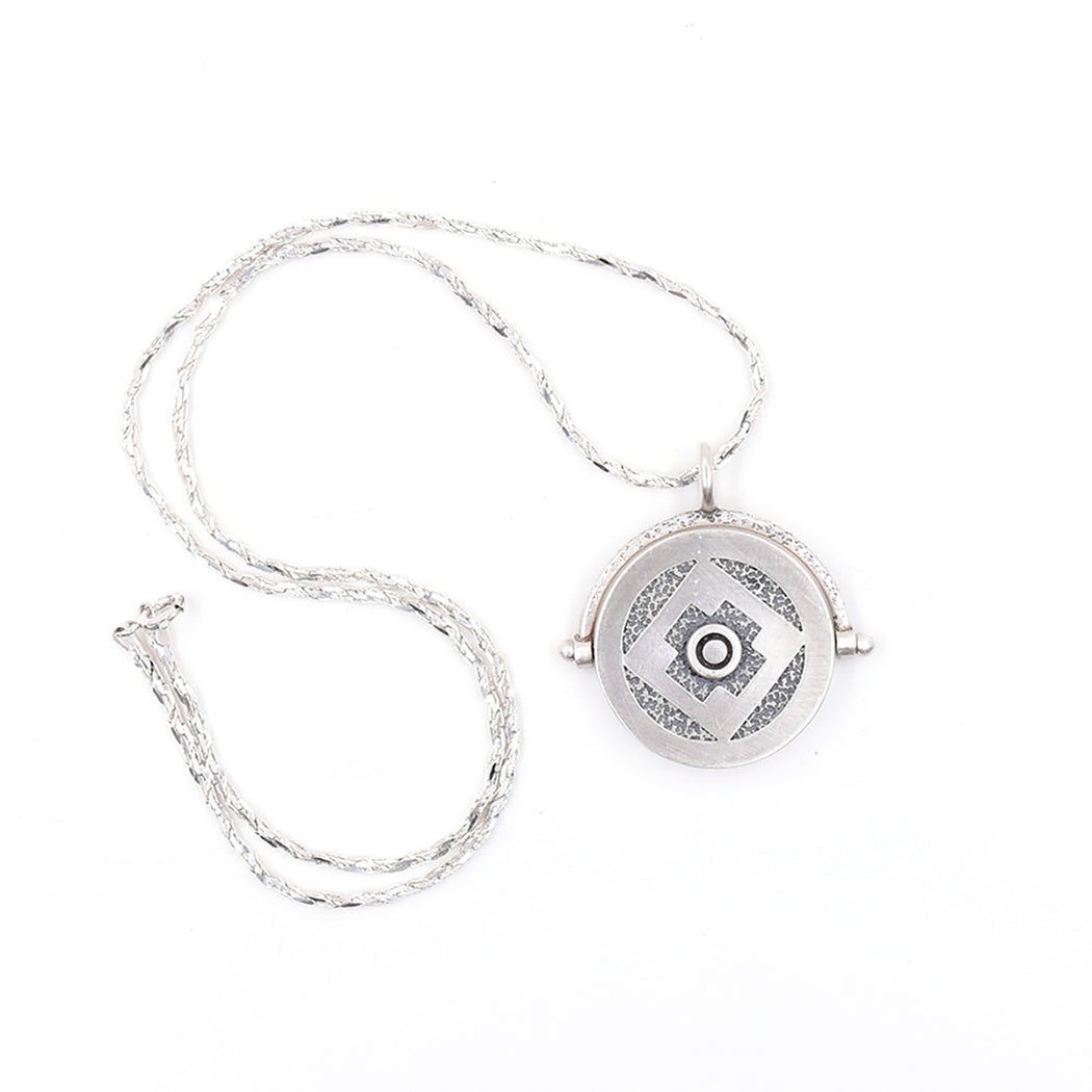 Swivel Pendant C