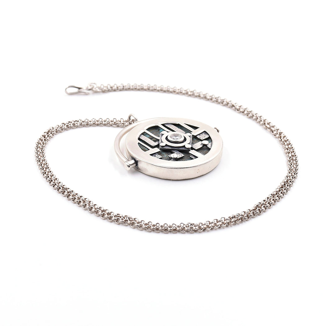 Class Sample- Swivel Pendant D