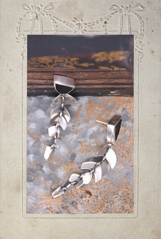 Bone Pillar Earrings - Raw Jade