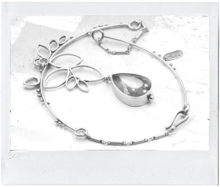 Airily Collar