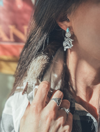 Under My Wing - Kingman Turquoise